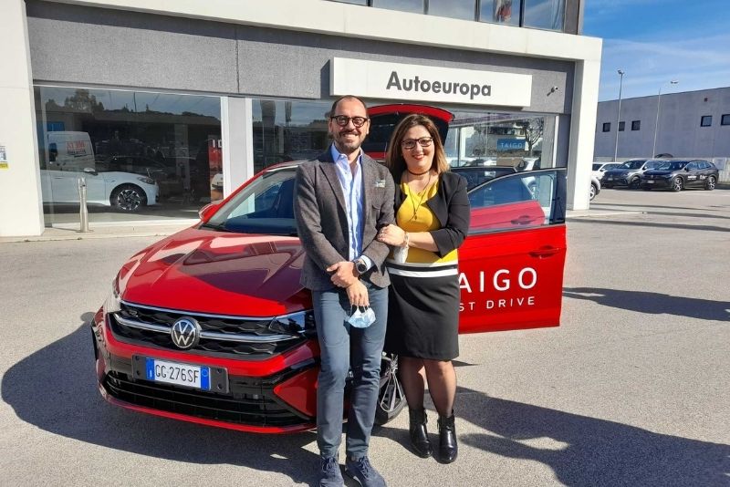 Christian Papa e Roberta Forcina presentano la nuova Volkswagen Taigo